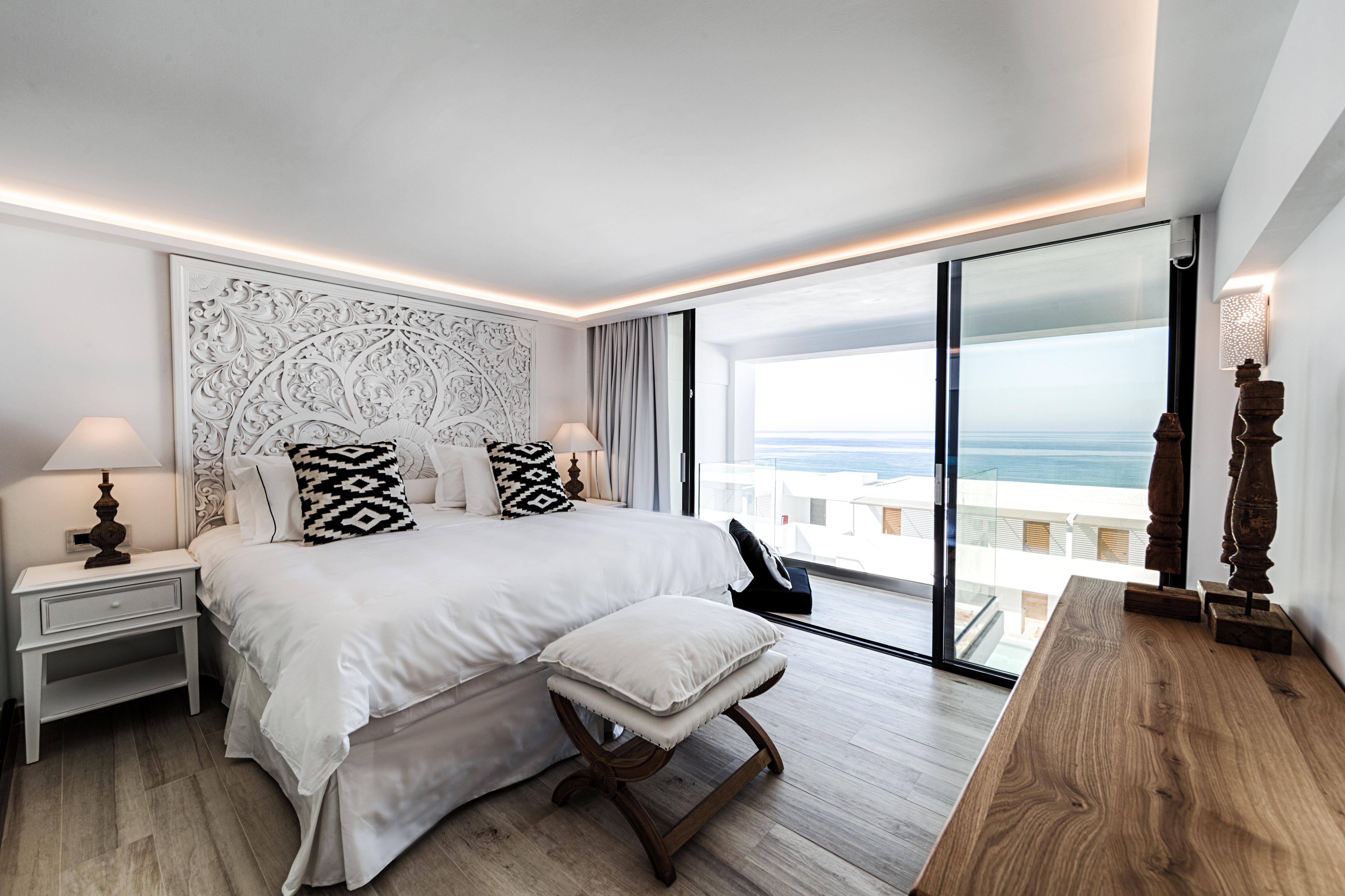 Abaton Island Resort & Spa Hersonissos  Esterno foto A bedroom at the Cape Grace