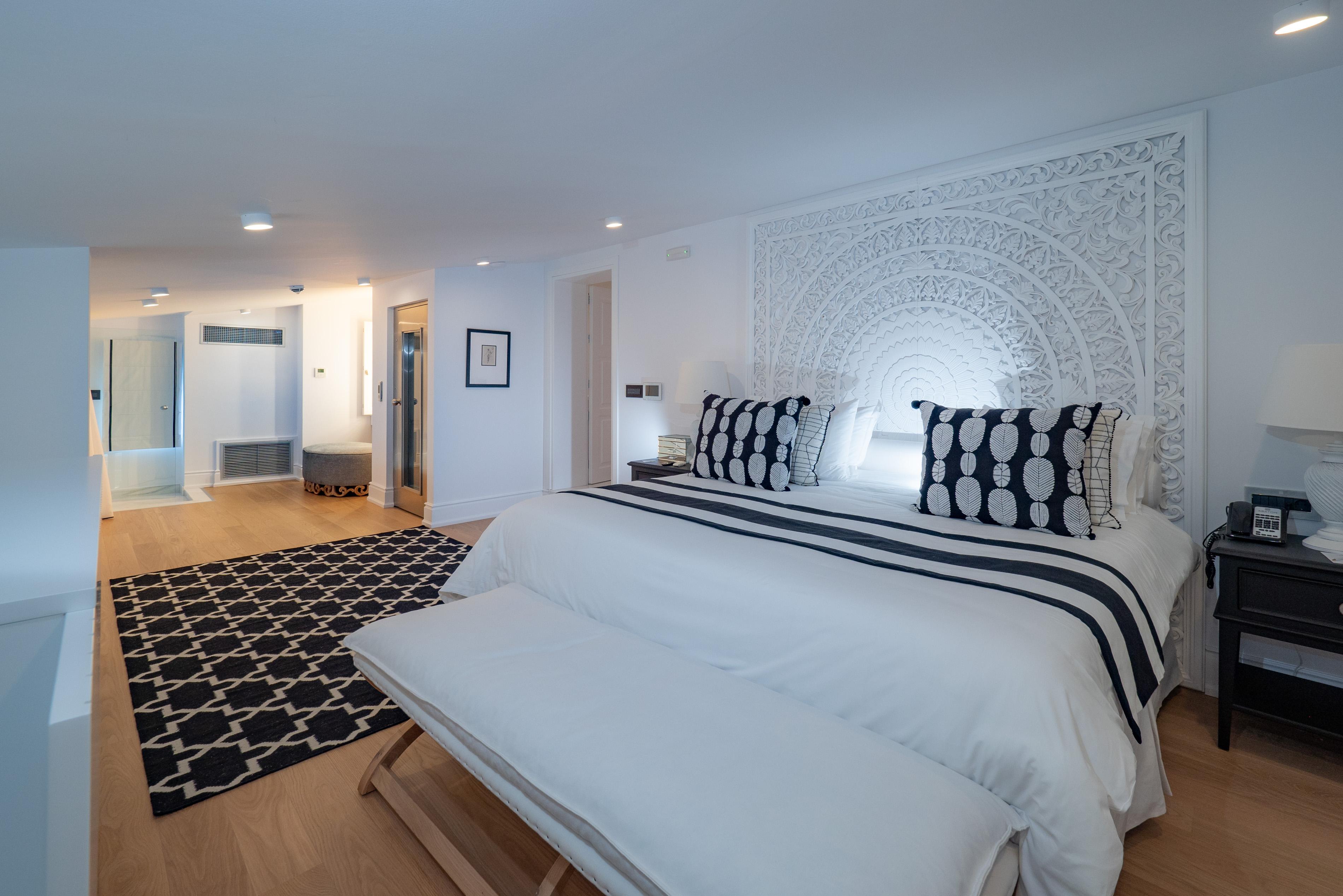 Abaton Island Resort & Spa Hersonissos  Esterno foto A bedroom at the hotel