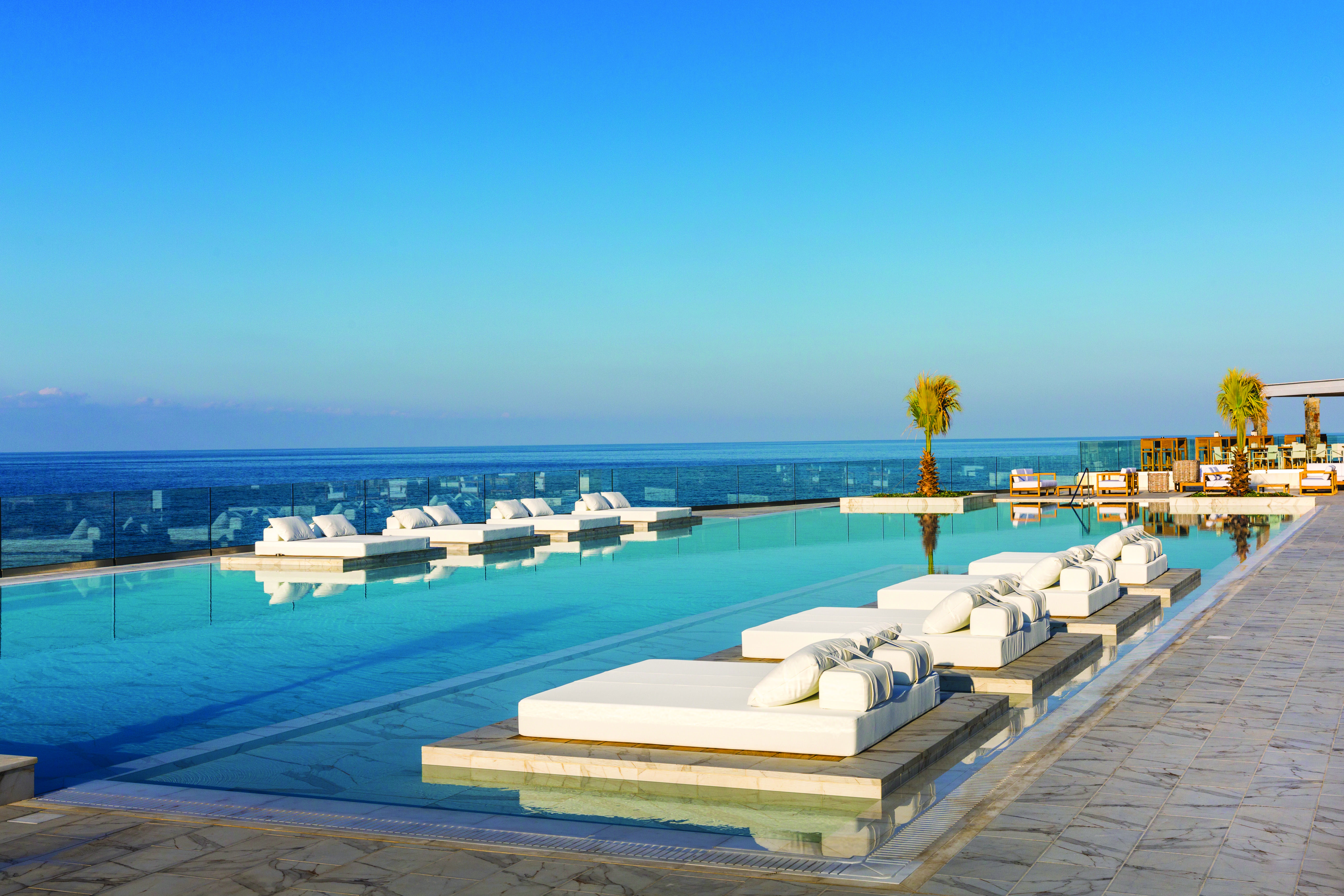 Abaton Island Resort & Spa Hersonissos  Esterno foto The pool at the hotel