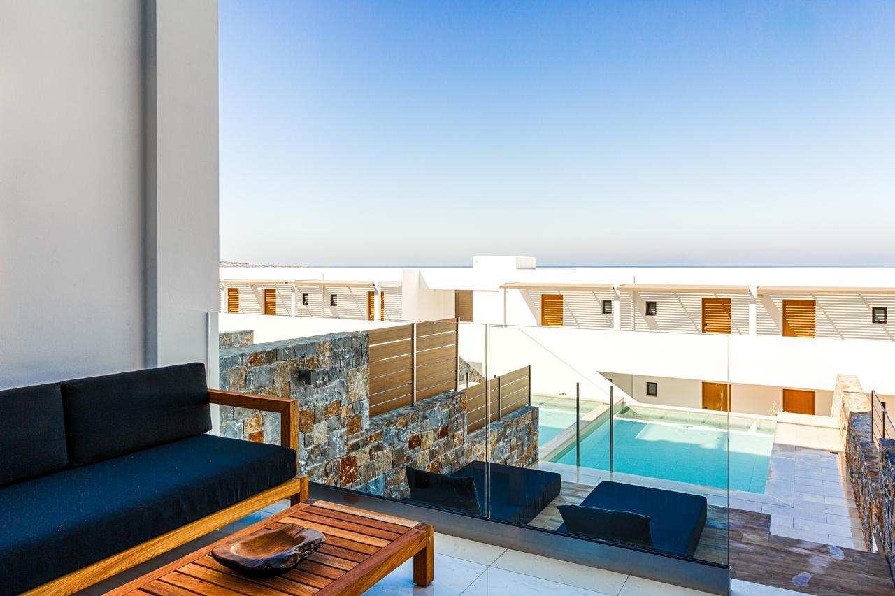 Abaton Island Resort & Spa Hersonissos  Esterno foto The pool at the hotel